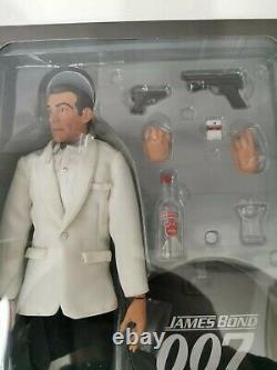 SIDESHOW COLLECTABLES 007 James Bond Legacy Collection Sean Connery