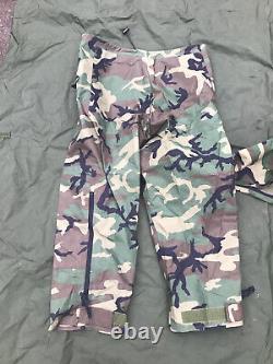 Super Grade US ARMY ECWS WOODLAND GORETEX SUIT (Parka And Trousers) Large/Reg